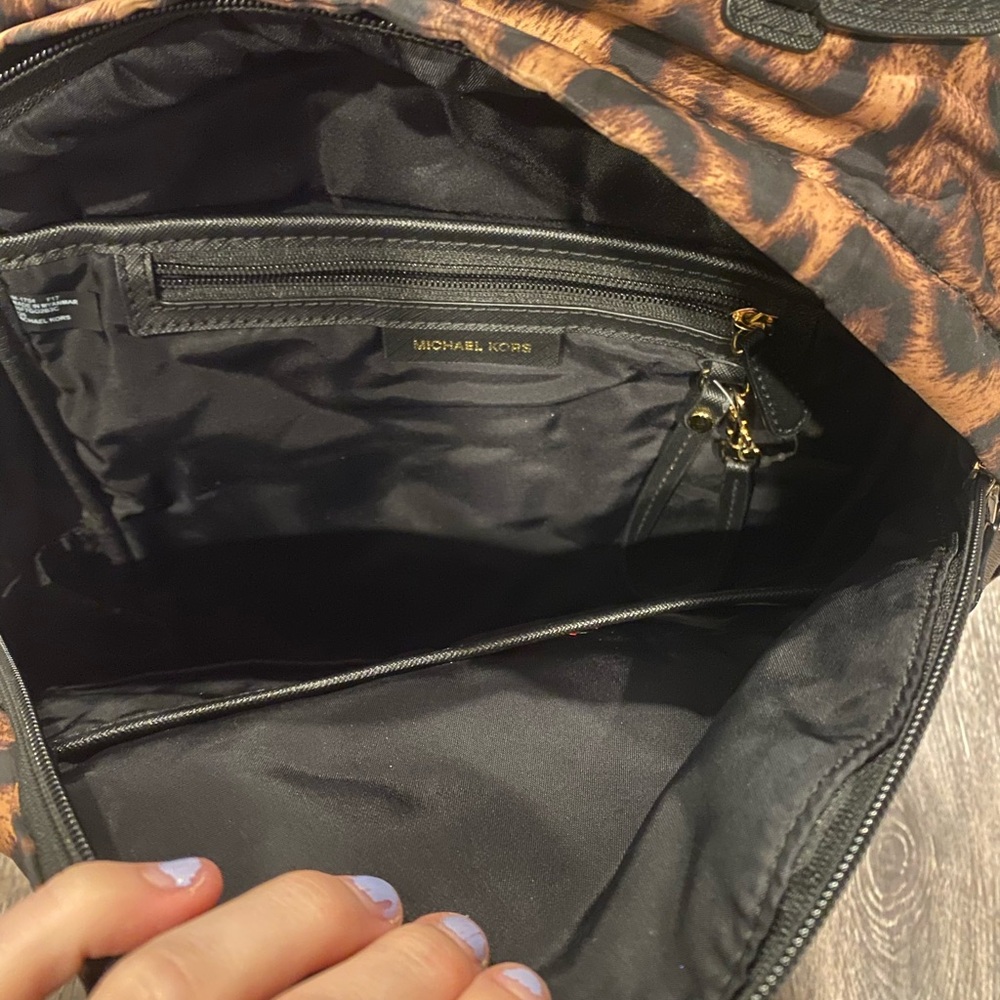 Leopard Print Backpack - Picture 4 of 4